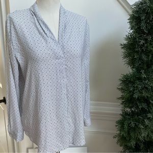 Ann Taylor White and Gray Patterned Blouse